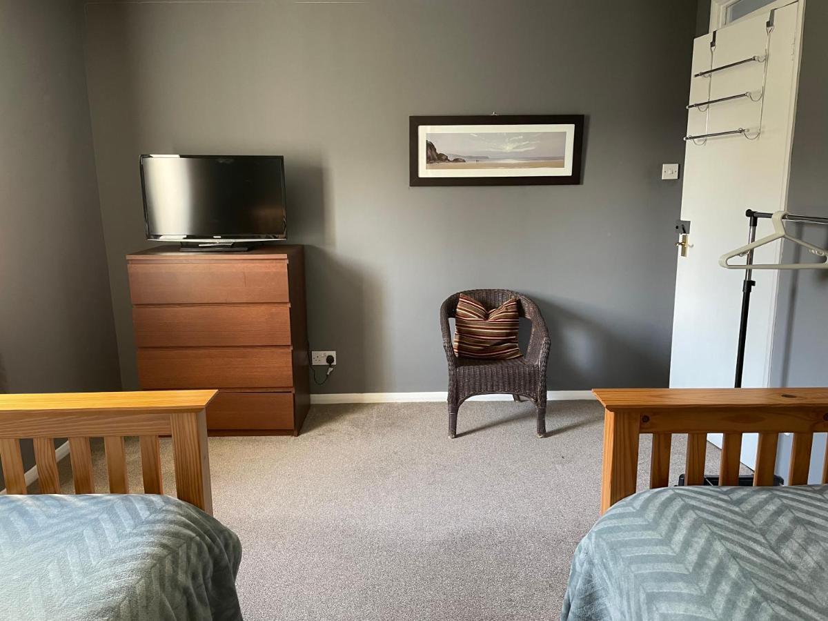The Number Eleven Apartment Kilmuir  Экстерьер фото
