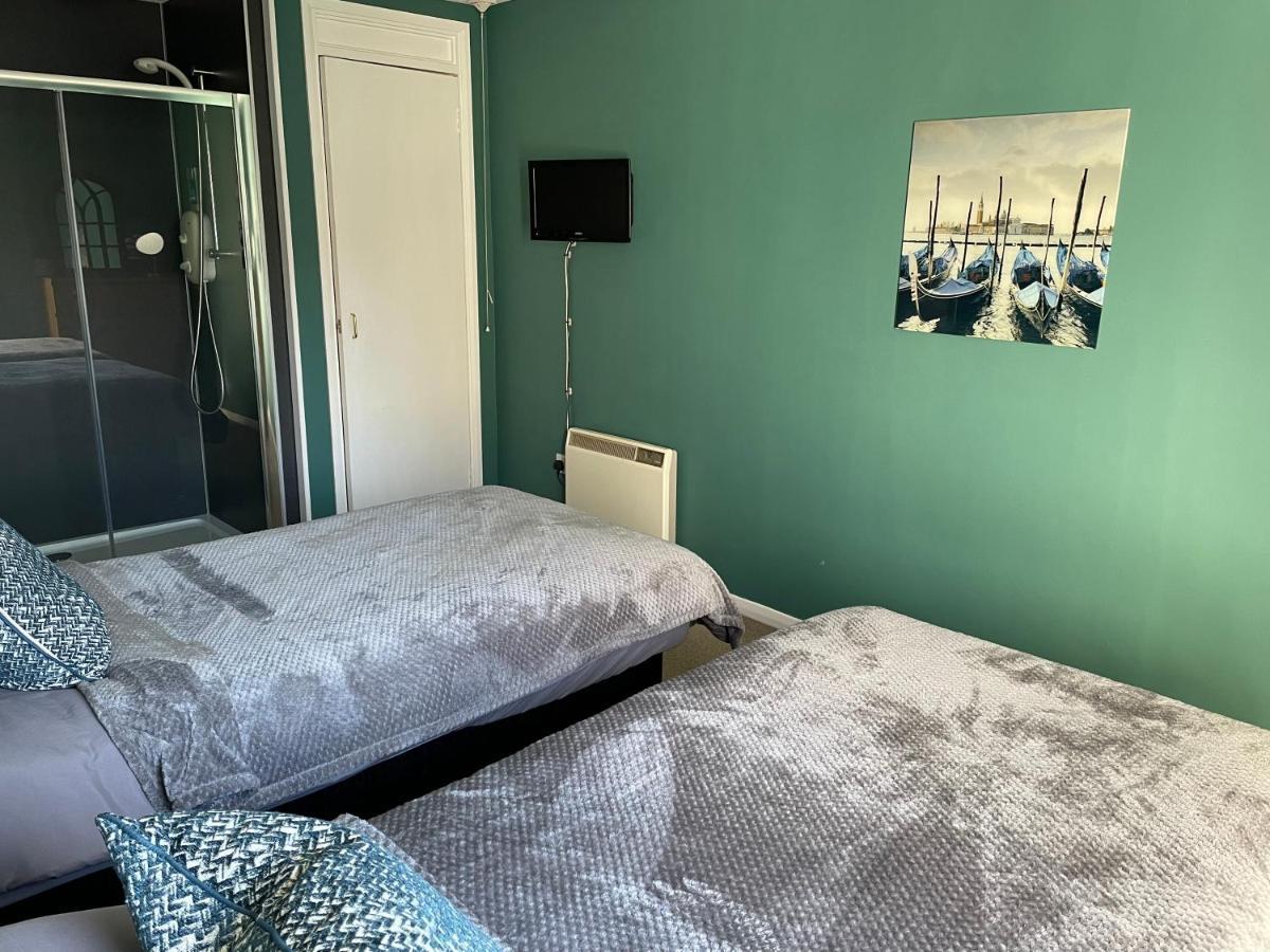 The Number Eleven Apartment Kilmuir  Экстерьер фото