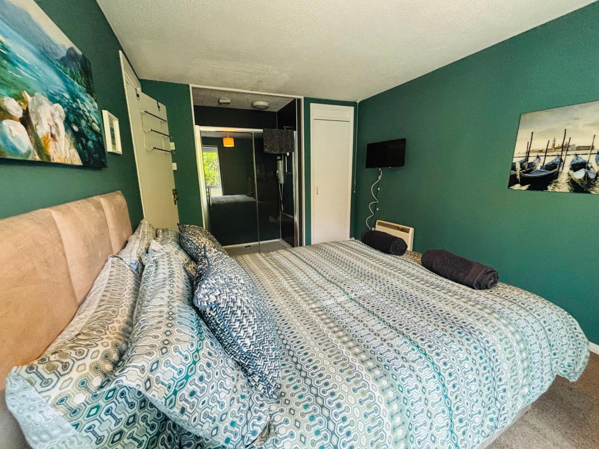 The Number Eleven Apartment Kilmuir  Экстерьер фото