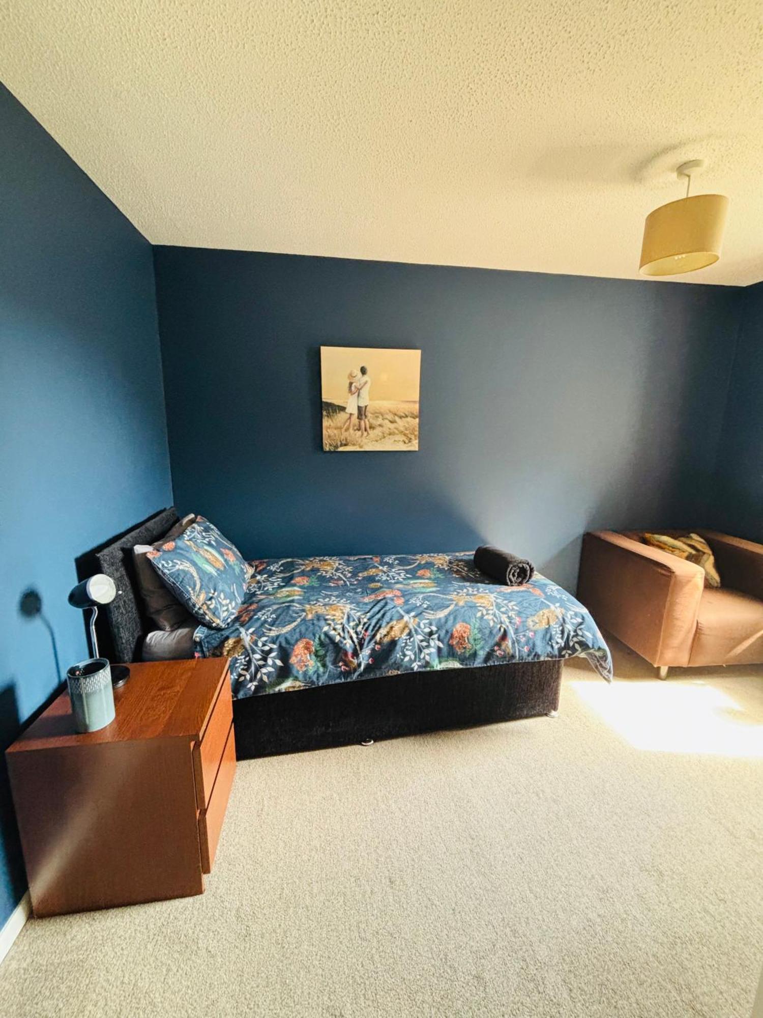 The Number Eleven Apartment Kilmuir  Экстерьер фото